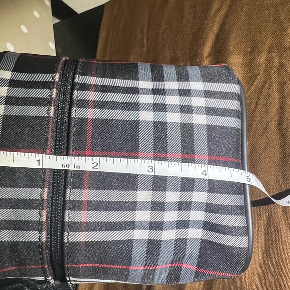 Burberry Nova Check Cosmetic Bag Bundle - great condition- no call-outs - Picture 8 of 14